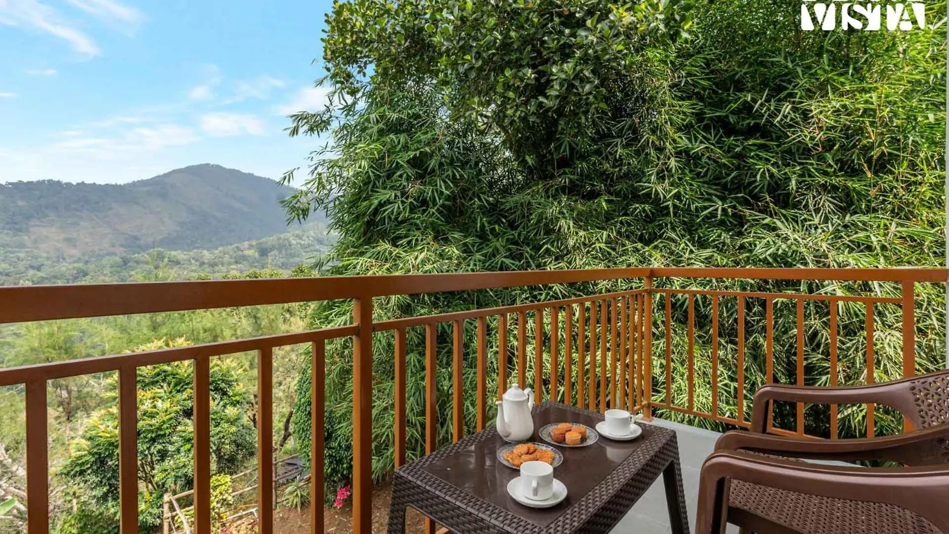 Stayvista At Misty Village - Bbq, Bonfire & Meals Pooppara Guest house