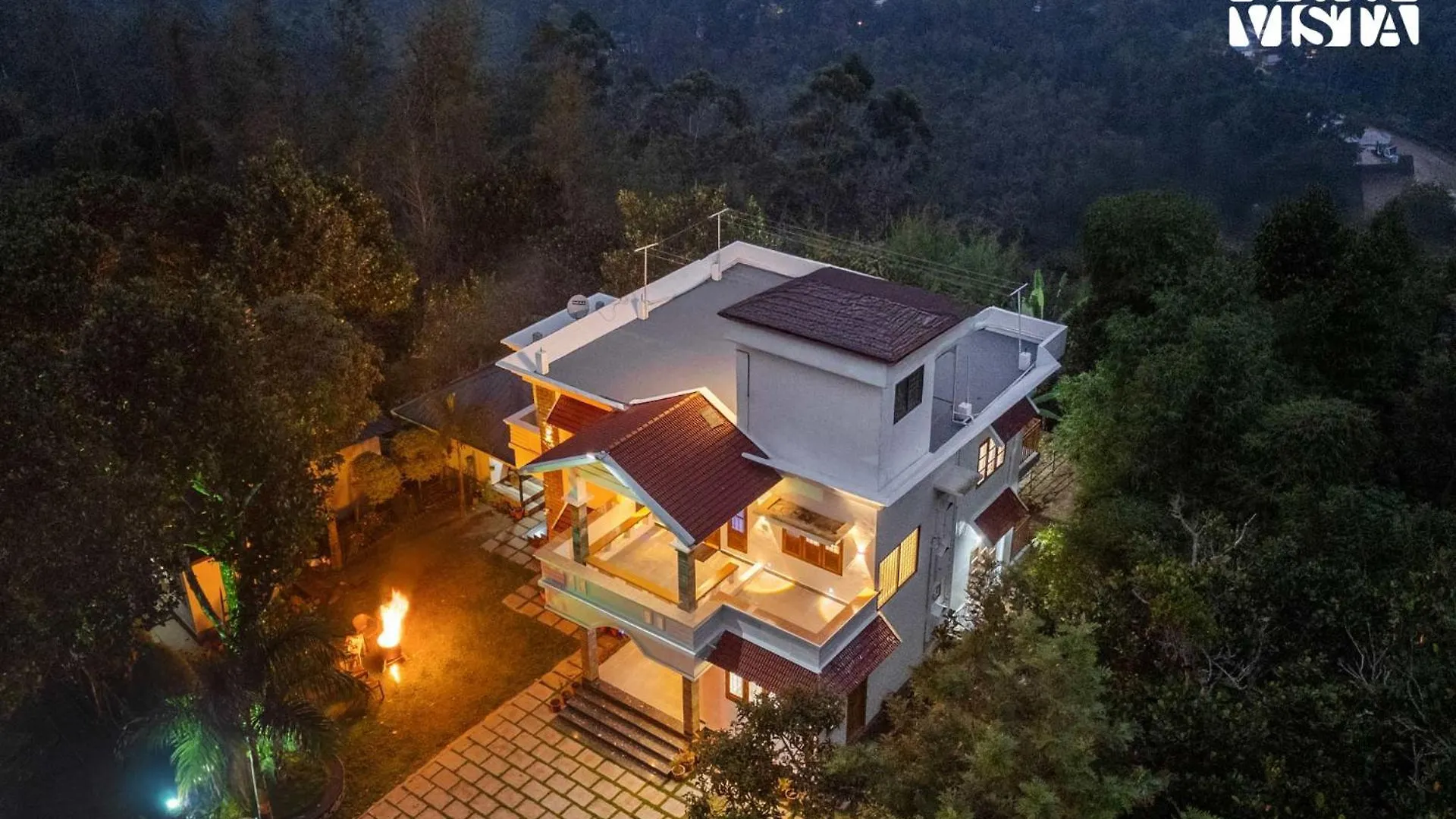 Stayvista At Misty Village - Bbq, Bonfire & Meals Pooppara Guest house